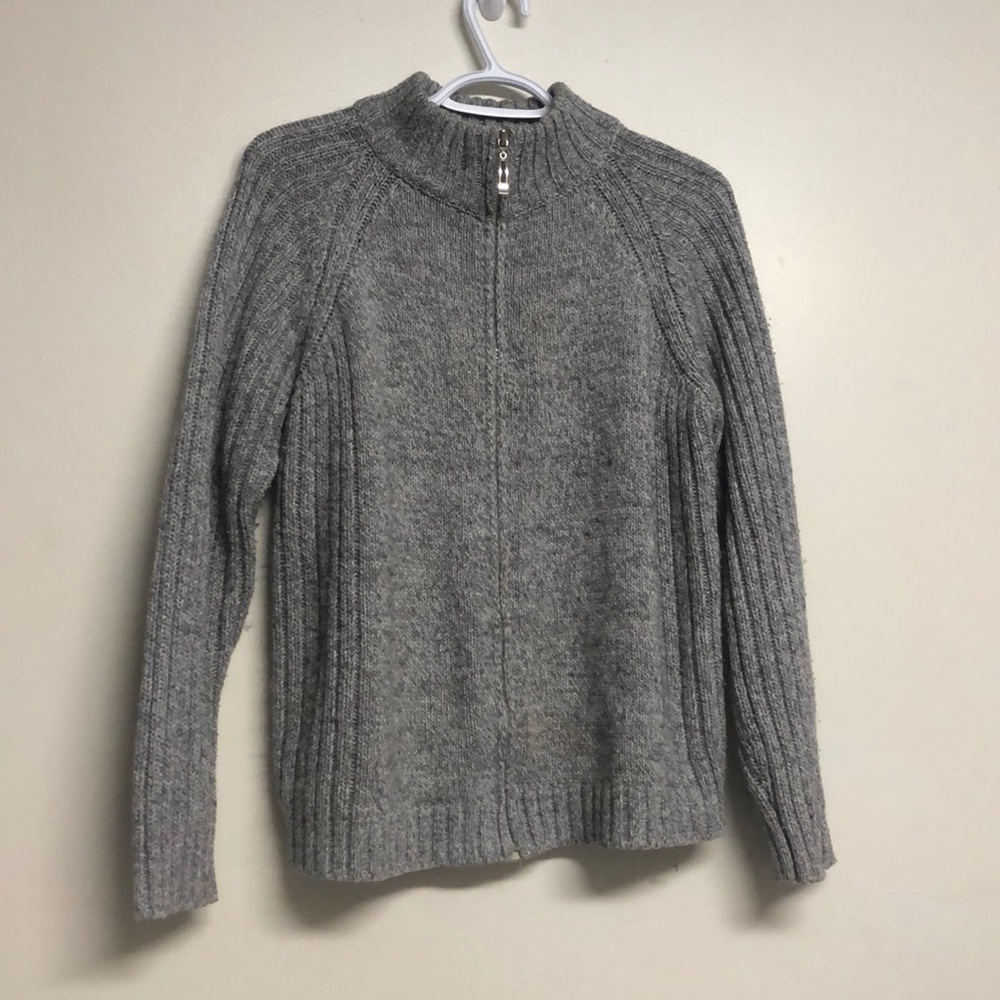 Grey zip up knit sweater